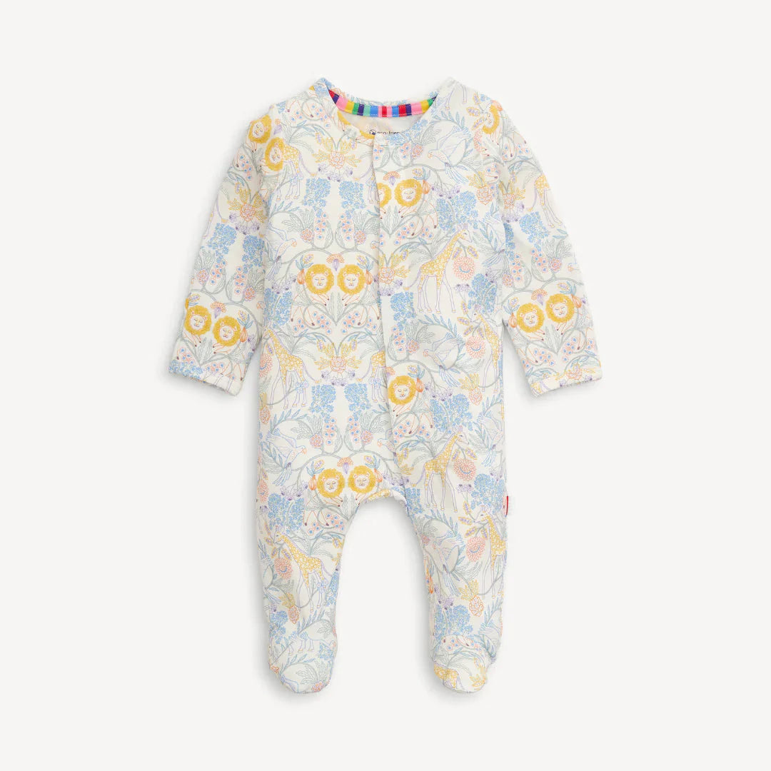 Nikki Menagarie Magnetic Footie